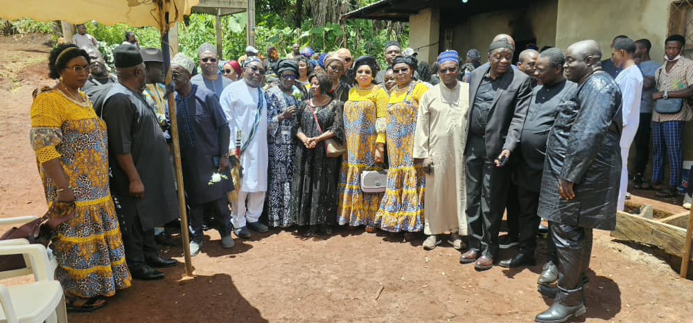 Obsèques Mama Suzanne (mère NGOUANA et belle mère NDEMANOU) (2)